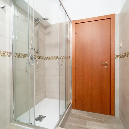 Guesthost - Urban Experience Appartement *