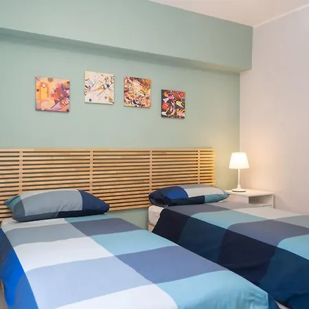 Guesthost - Urban Experience