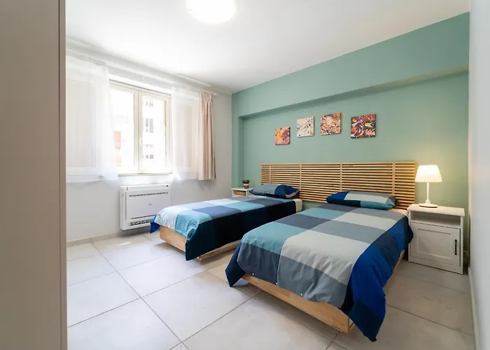 Guesthost - Urban Experience * Syrakuzy