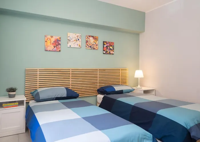 Guesthost - Urban Experience